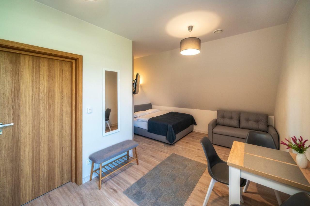 Przy Termach Domki Pokoje Apartamenty شافلاره المظهر الخارجي الصورة